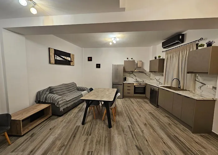 Denys & Kelly * Methoni (Messenia)